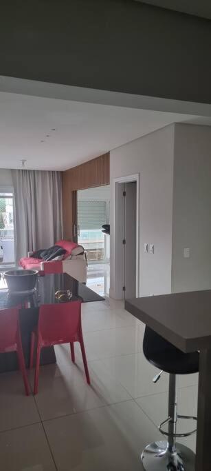 Apartamento completo em Jurerê