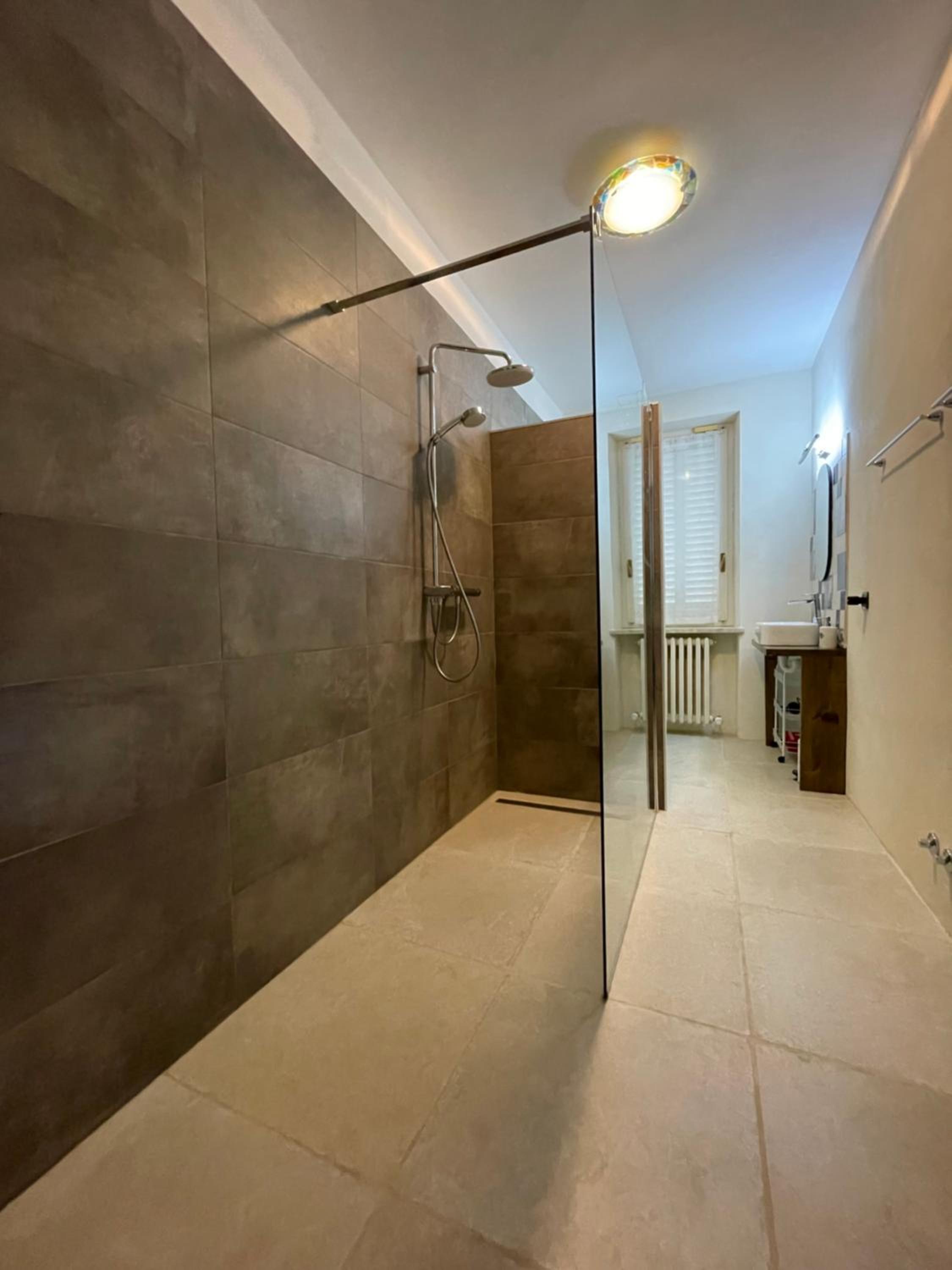 Casa Finestre Bianche