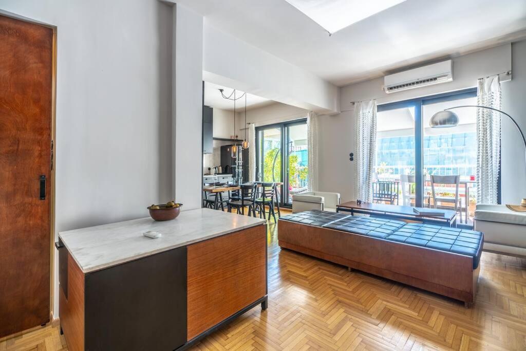 Stylish 2bed home in Syntagma area