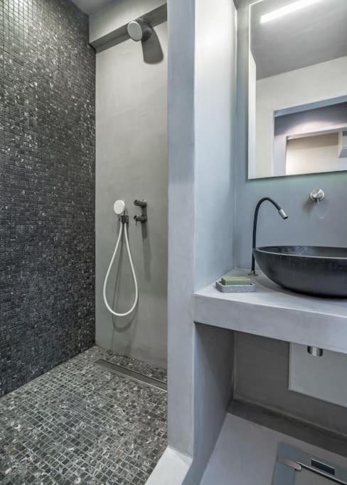 Stylish 2bed home in Syntagma area