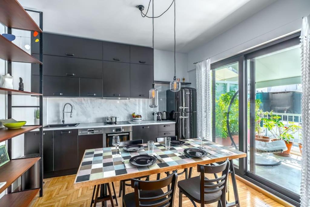 Stylish 2bed home in Syntagma area