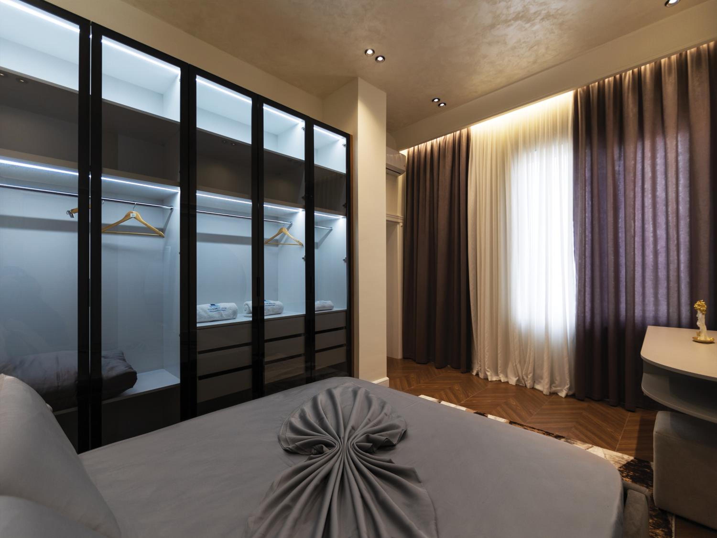 Luxury CityView Apartment