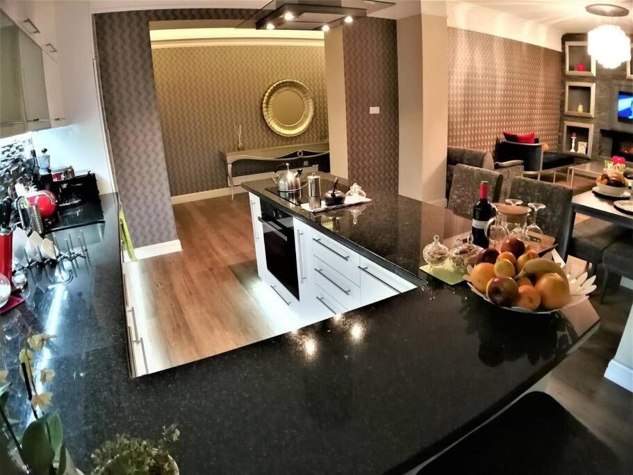 The Cambridge Suite apartment