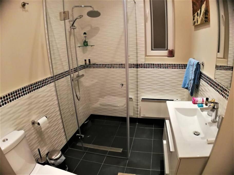 The Cambridge Suite apartment