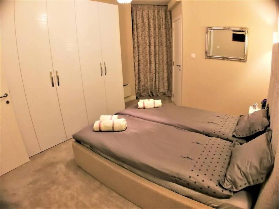 The Cambridge Suite apartment