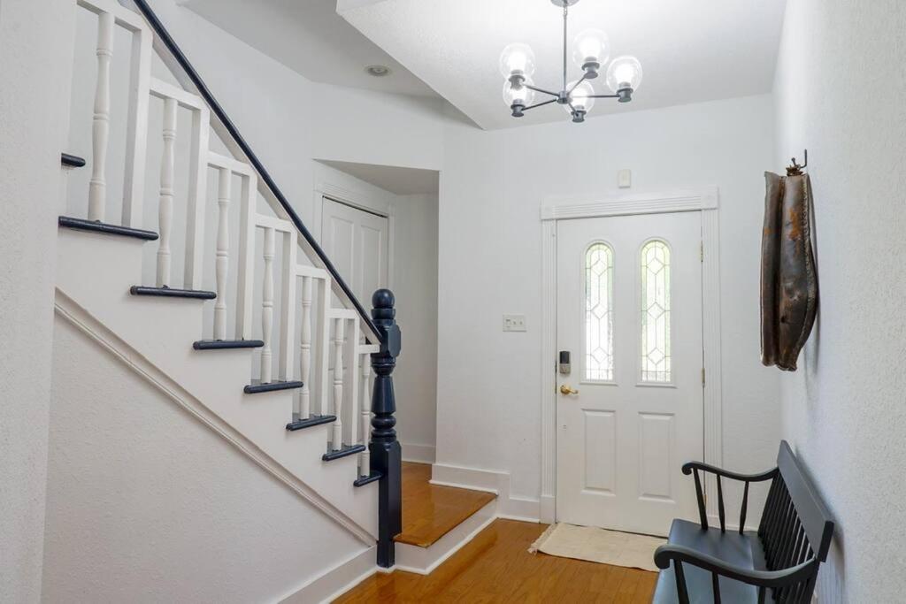 Pristine SouthernCharm Home with Pool Historic Ocala WEC HITS view 4