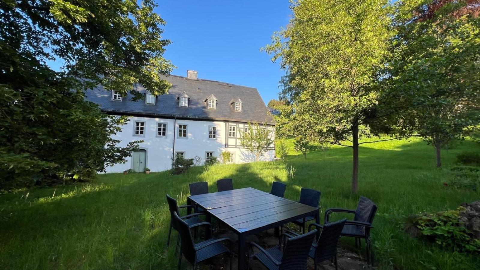 Feine Wohn und Schlafstuben im Herrenhaus I UNESCO Welterbe I Parkplatz I Erzgebirge I Waldbühne