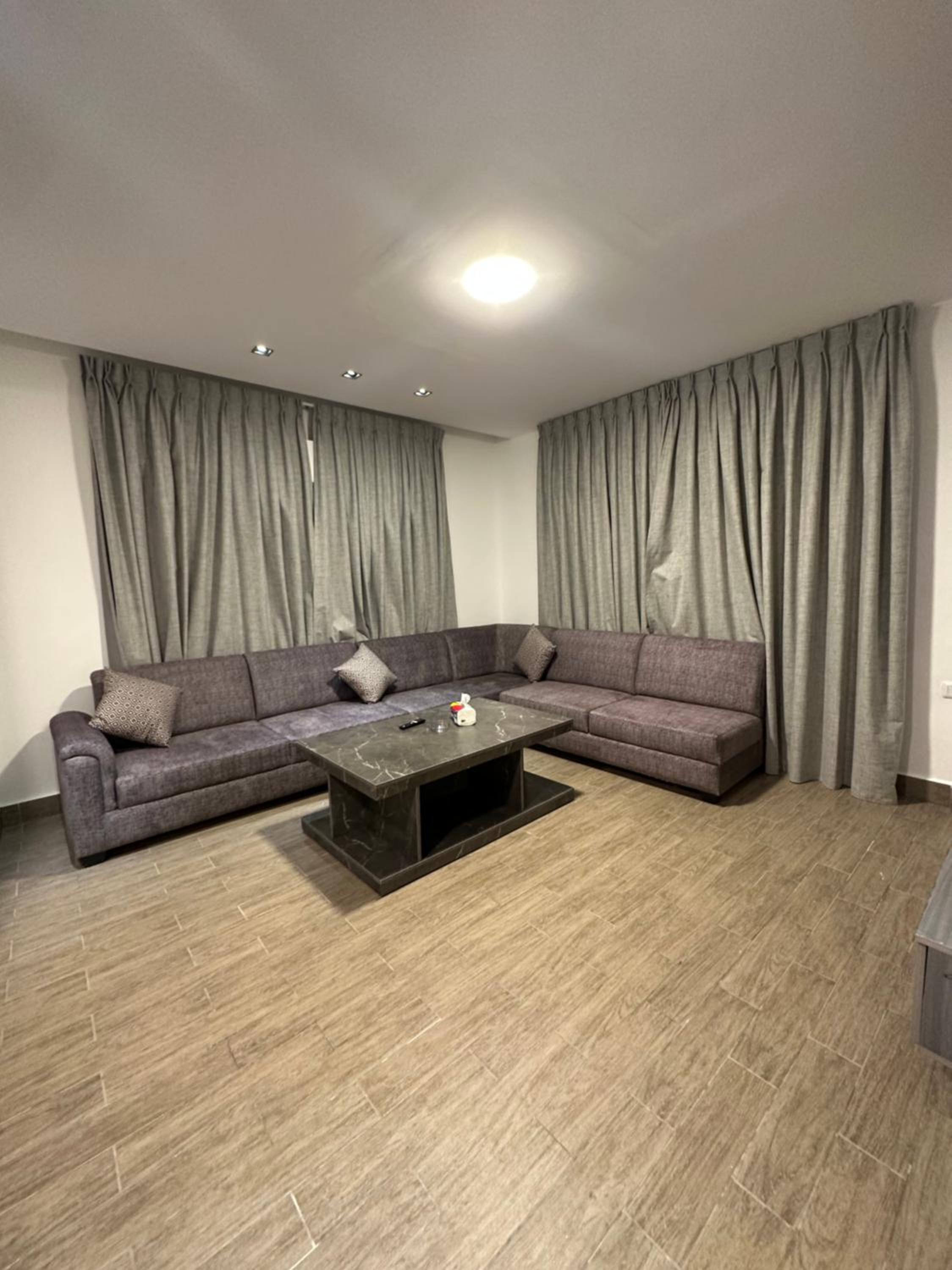 central apartment for rent 22 view 5