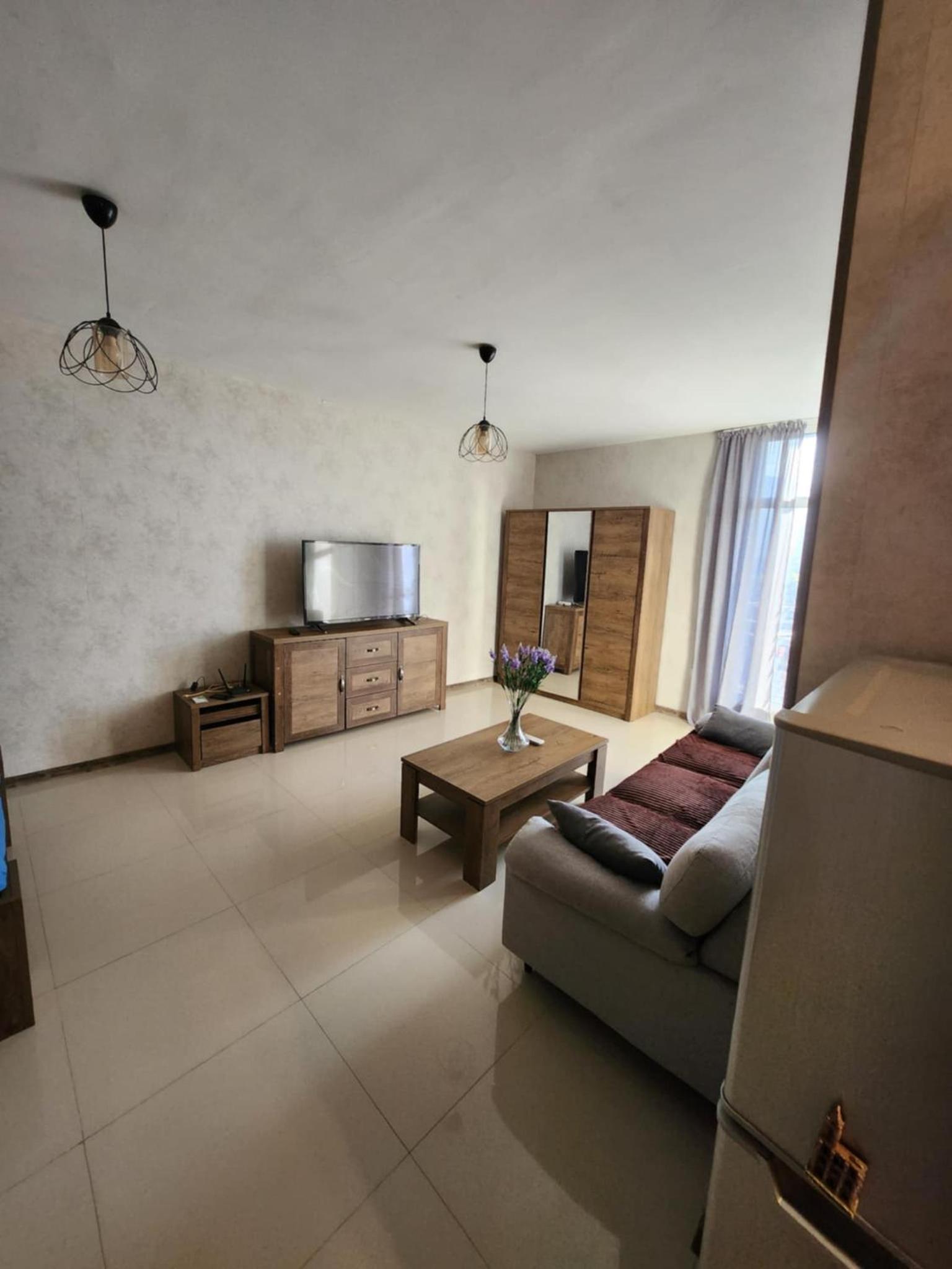 Alissa Student City apart 3