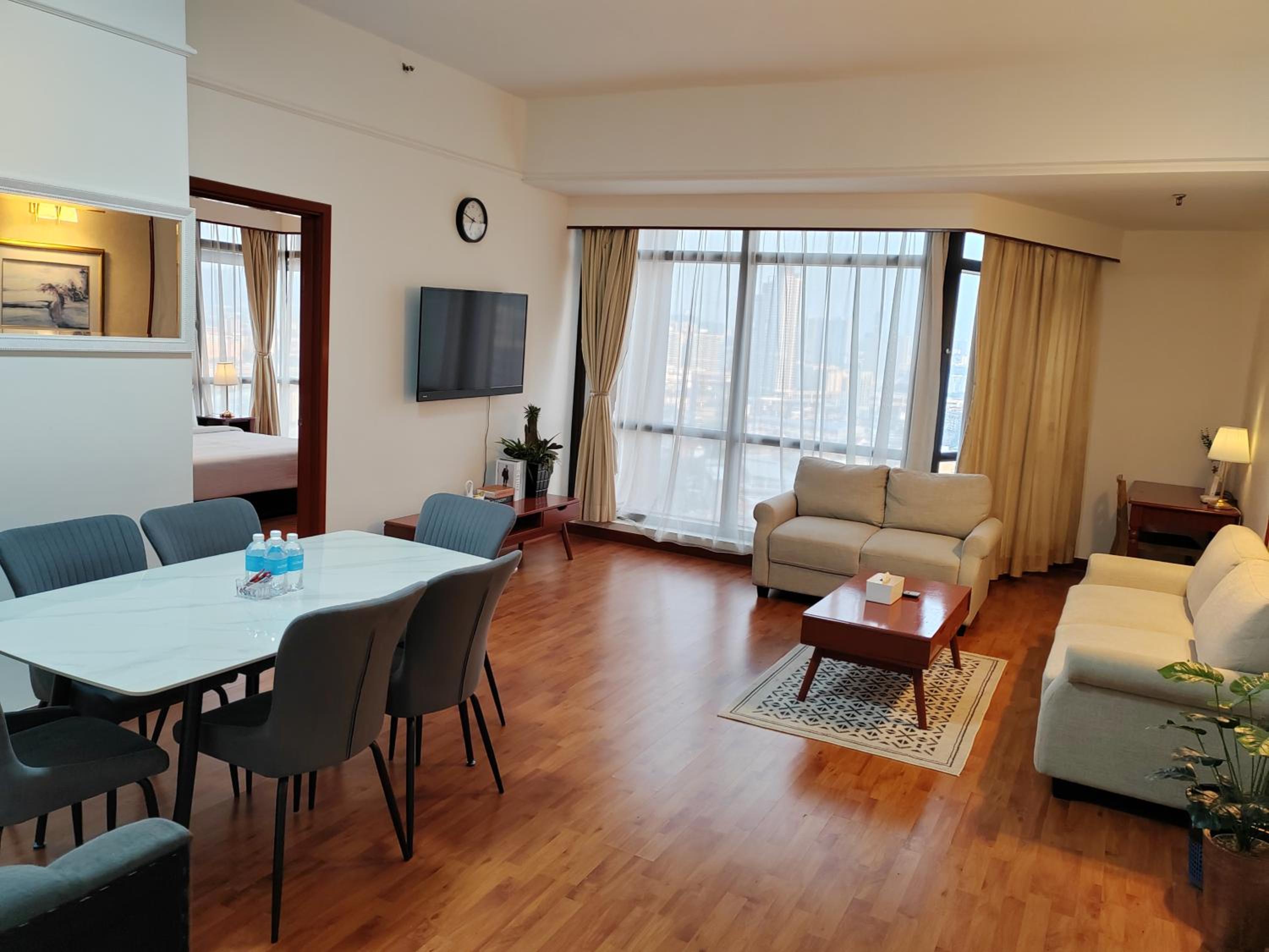 Kl Continew Suite At Times Square