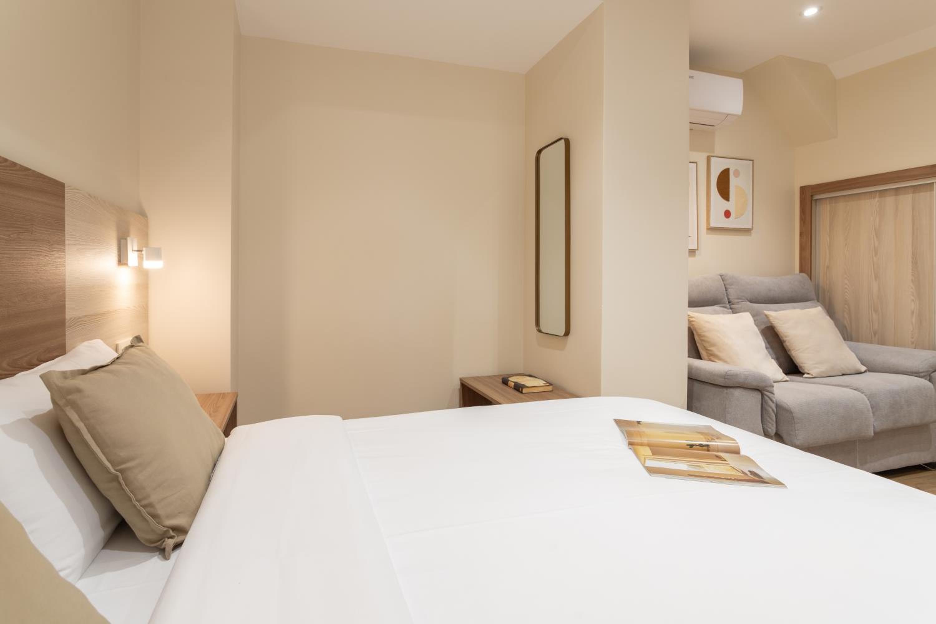 Vigo Bay Apartments by Olala Homes