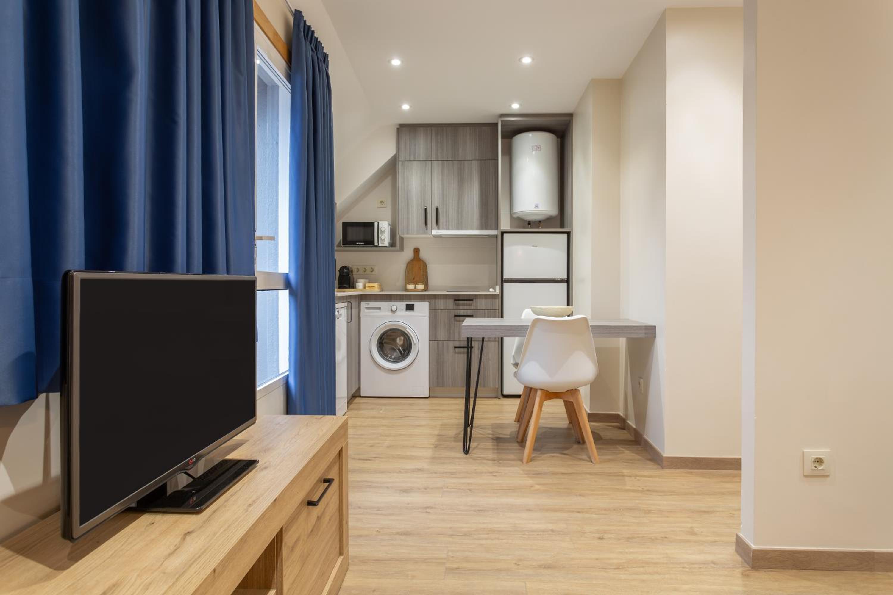 Vigo Bay Apartments by Olala Homes