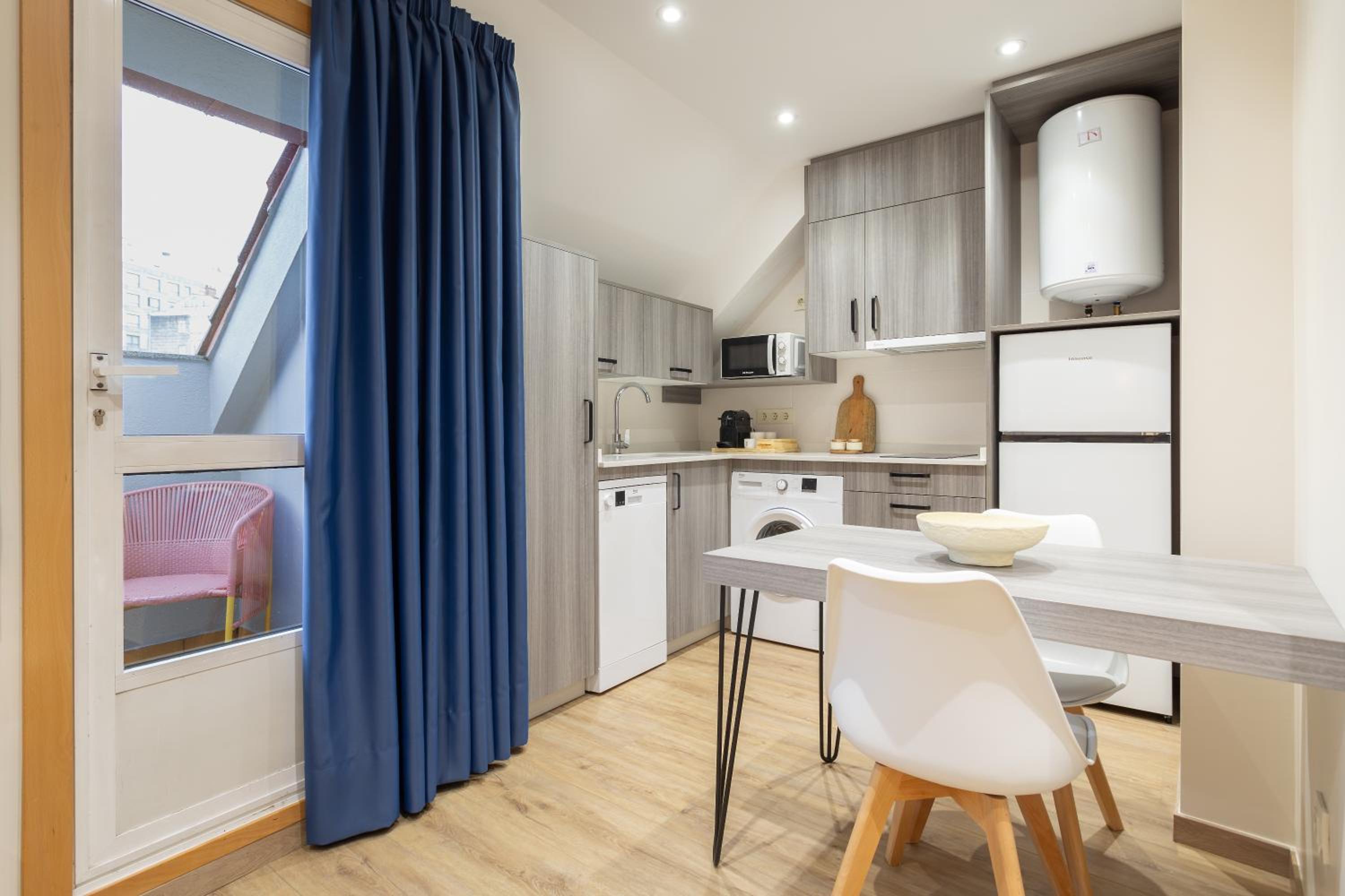 Vigo Bay Apartments by Olala Homes