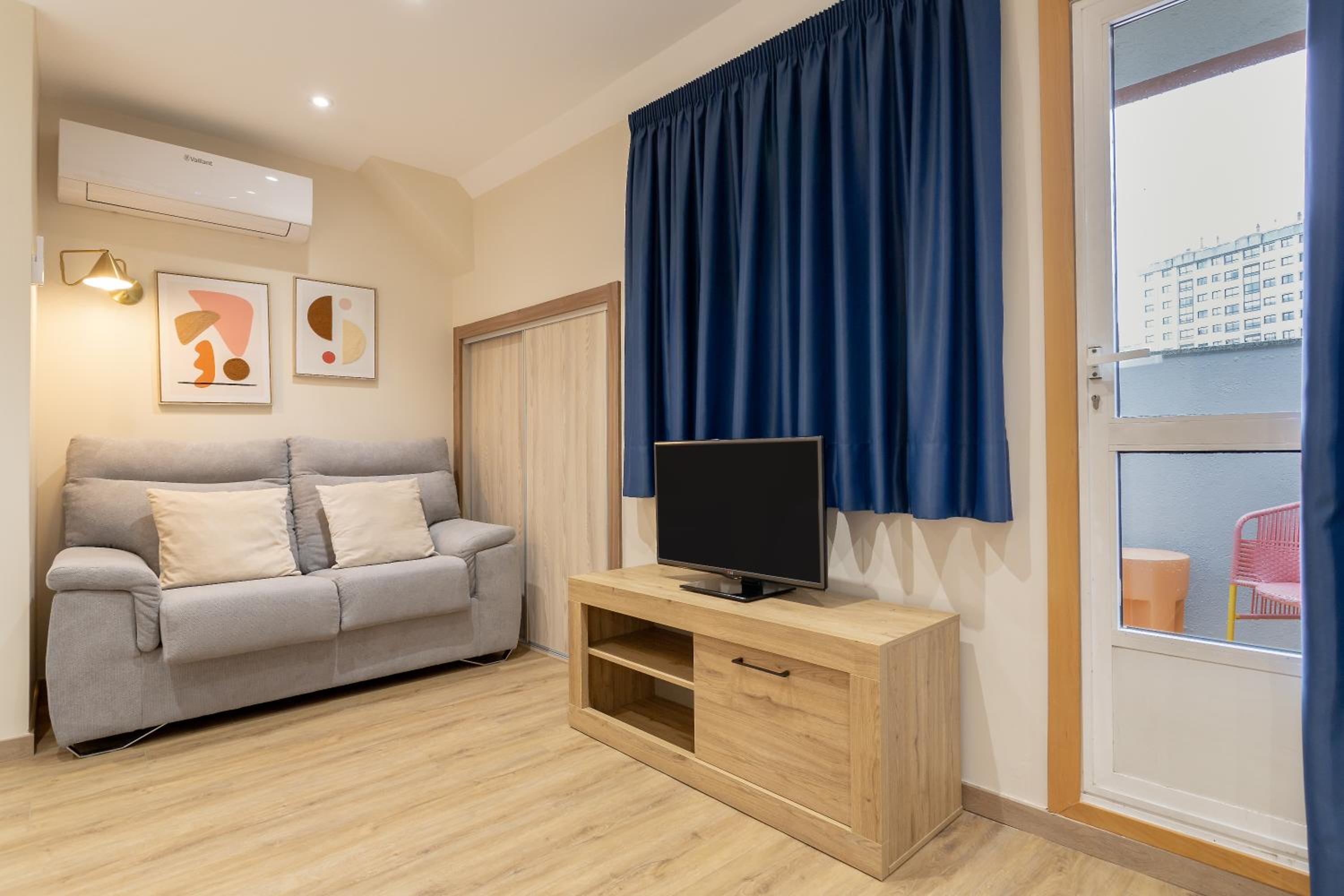 Vigo Bay Apartments by Olala Homes