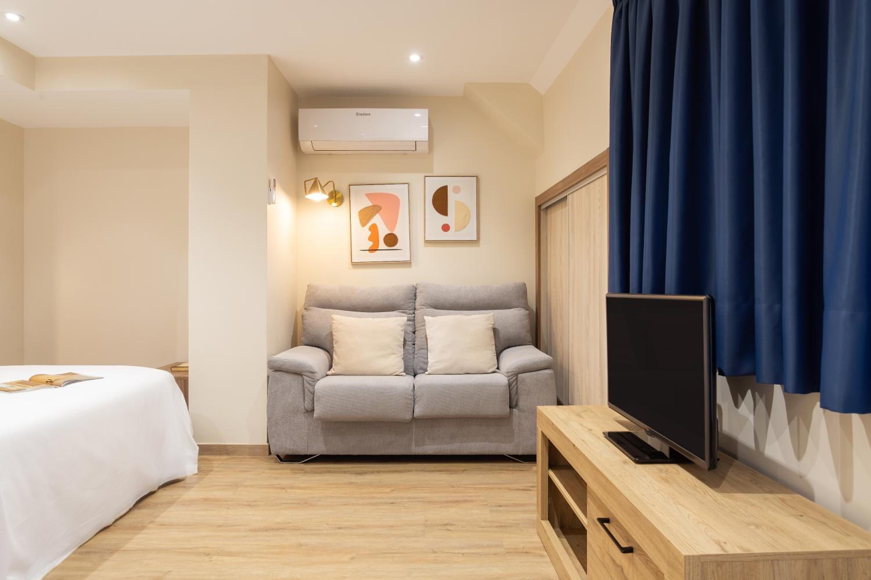Vigo Bay Apartments by Olala Homes