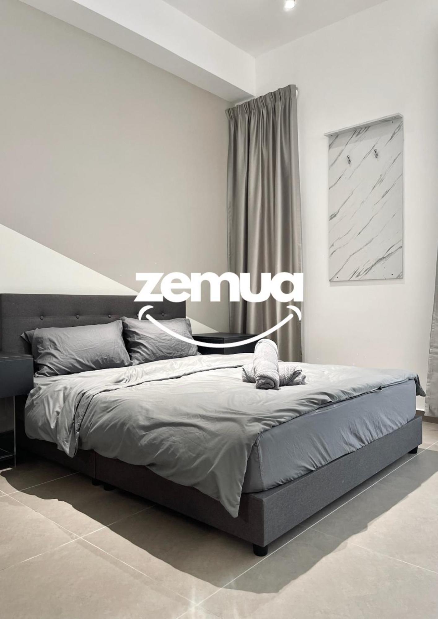 Minimalist Style Monthly Stay Fully Furnished Near 1U & IKEA WiFi Free Weekly Room Service photo 1