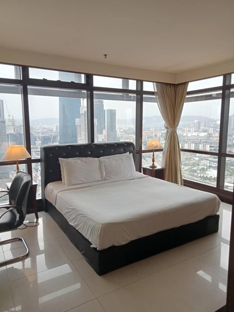 Kl Continew Suite At Times Square