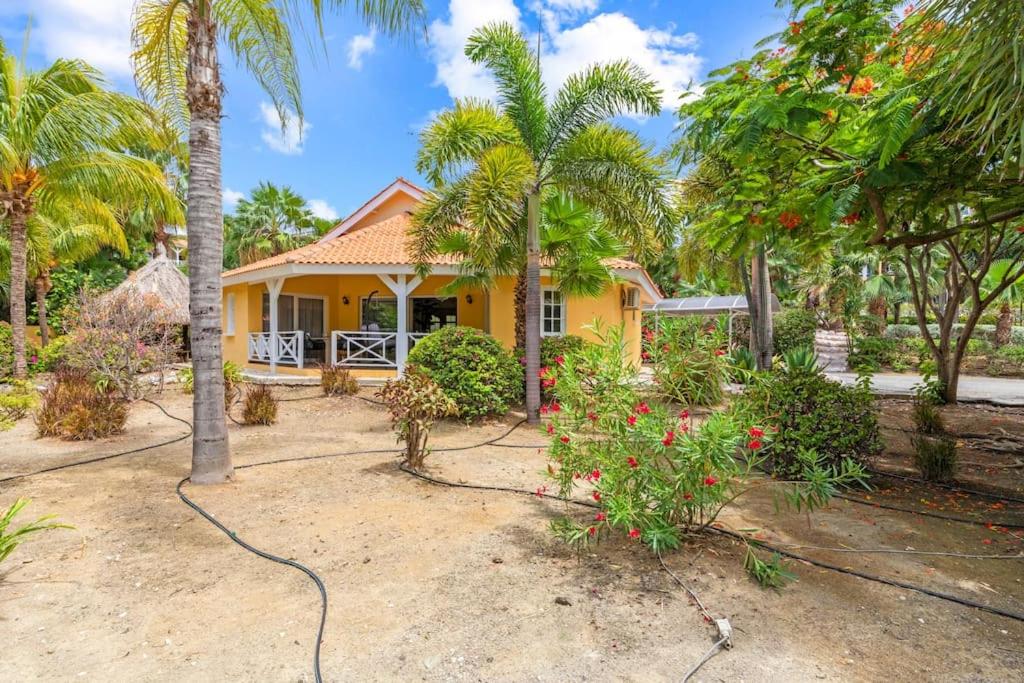 Bungalow Caribbean Bliss