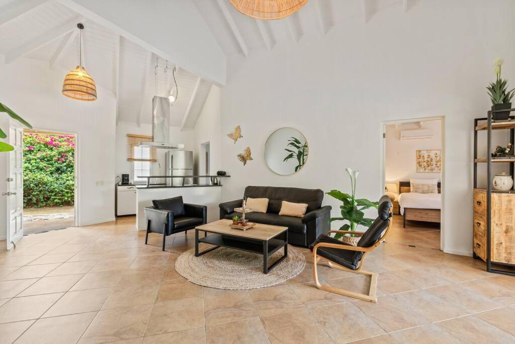 Bungalow Caribbean Bliss