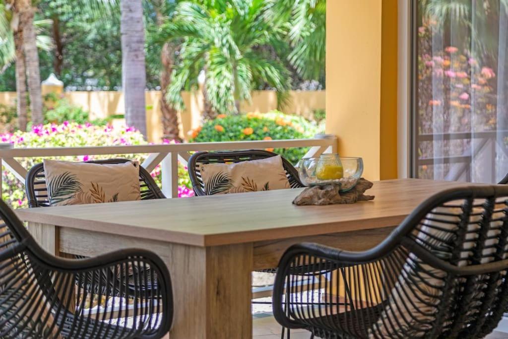 Bungalow Caribbean Bliss