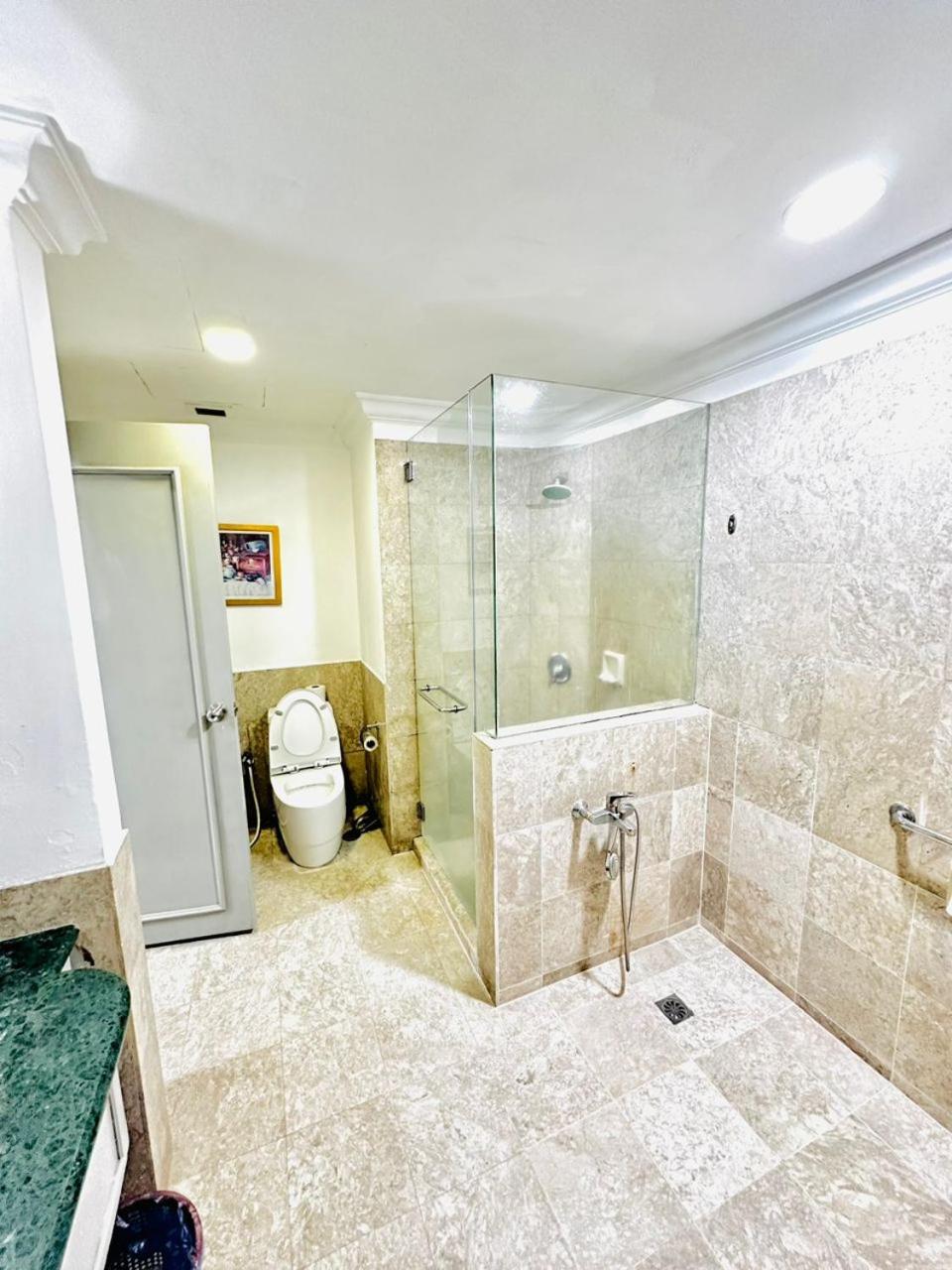 Kl Continew Suite At Times Square