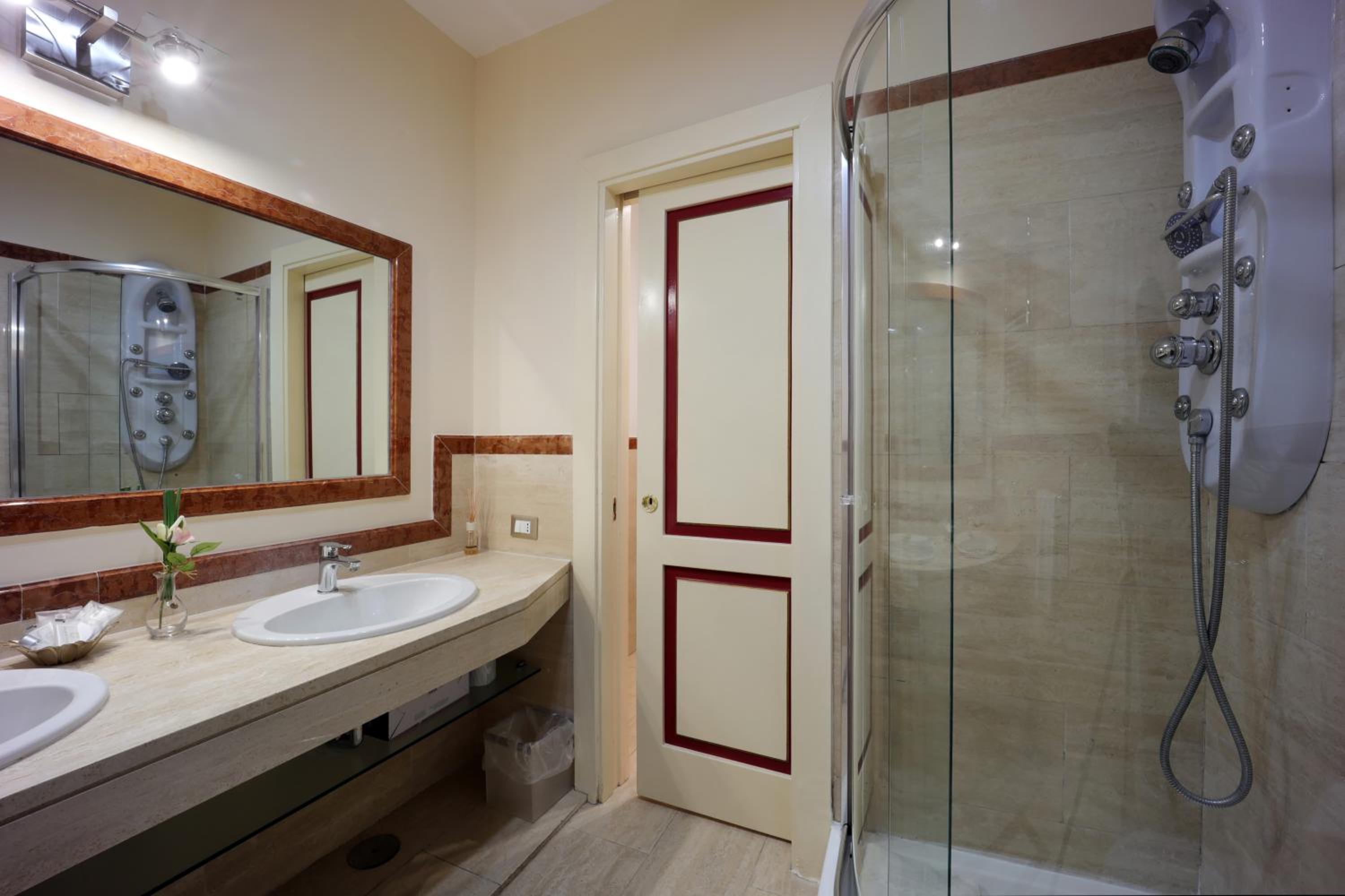 NSM 71VIADELCORSO Luxury Home