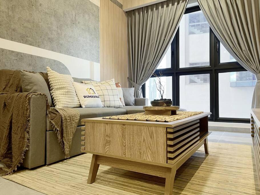 Japandi 1BR Agile Bukit Bintang by RumaBnB