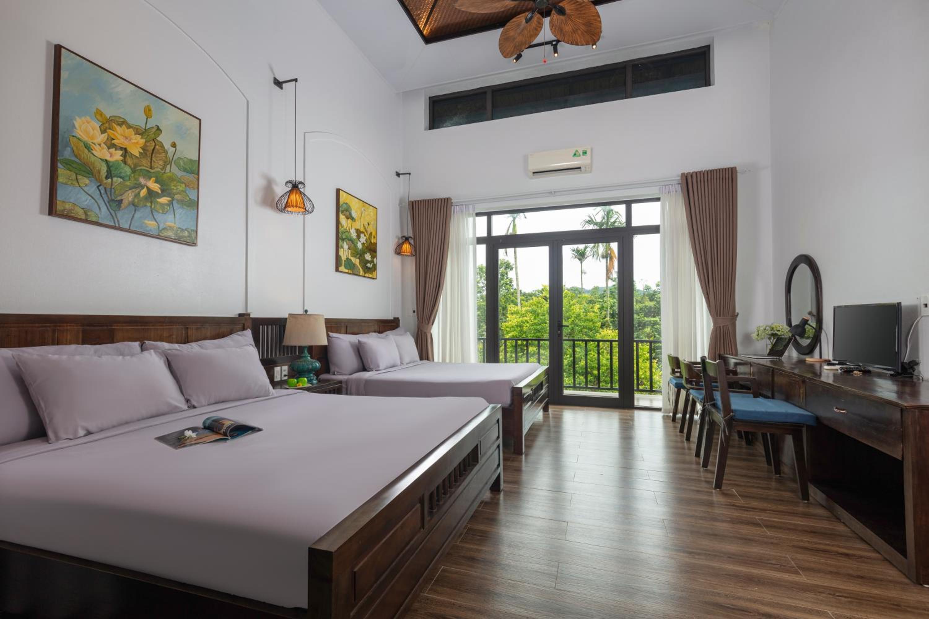 Ui Valley Chateaux view 4