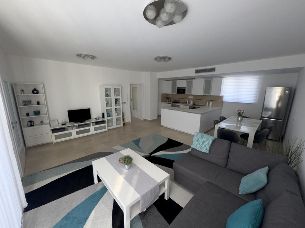 Hotel Admiral Apartman Csopak - Image 1