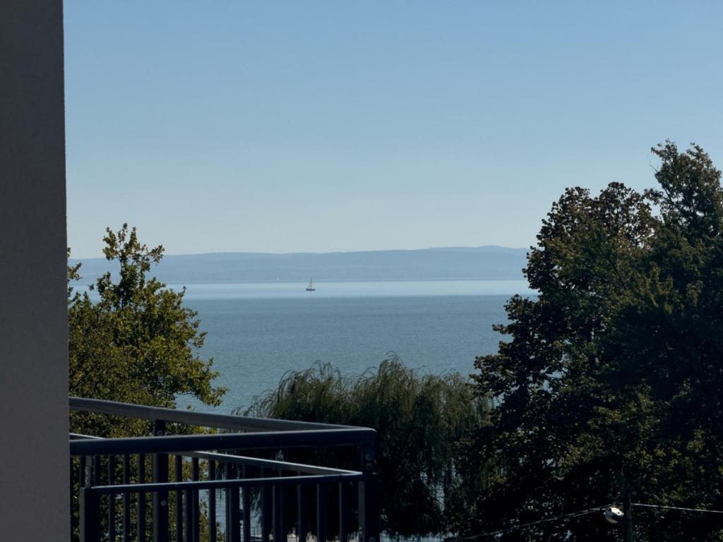 Admiral Apartman Csopak view 3