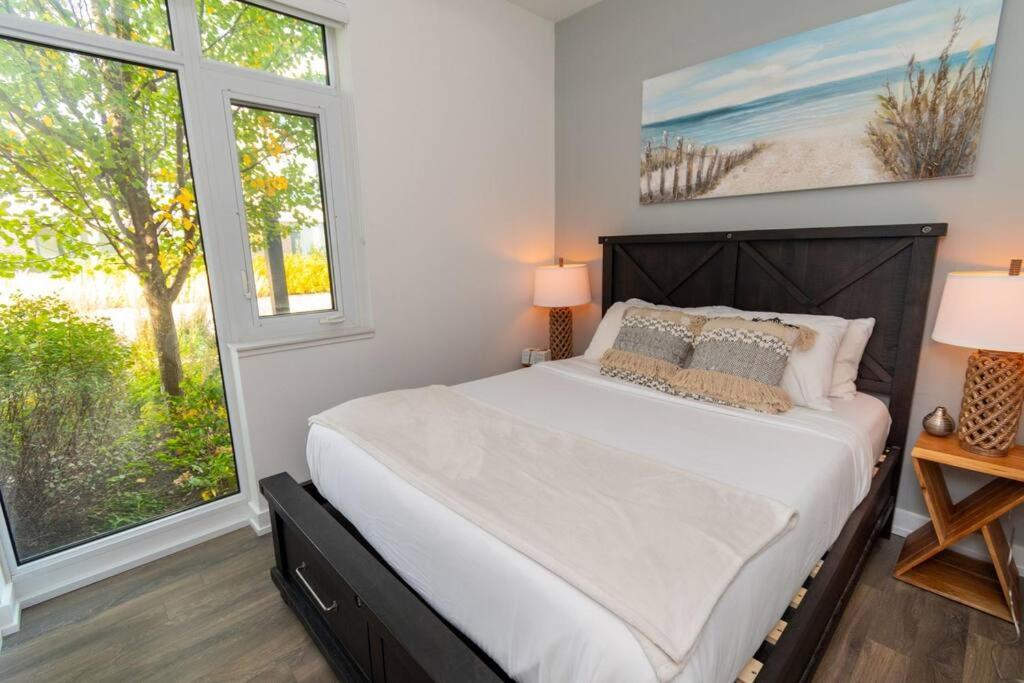 2 Bd Boardwalk Condo Patio Oasis