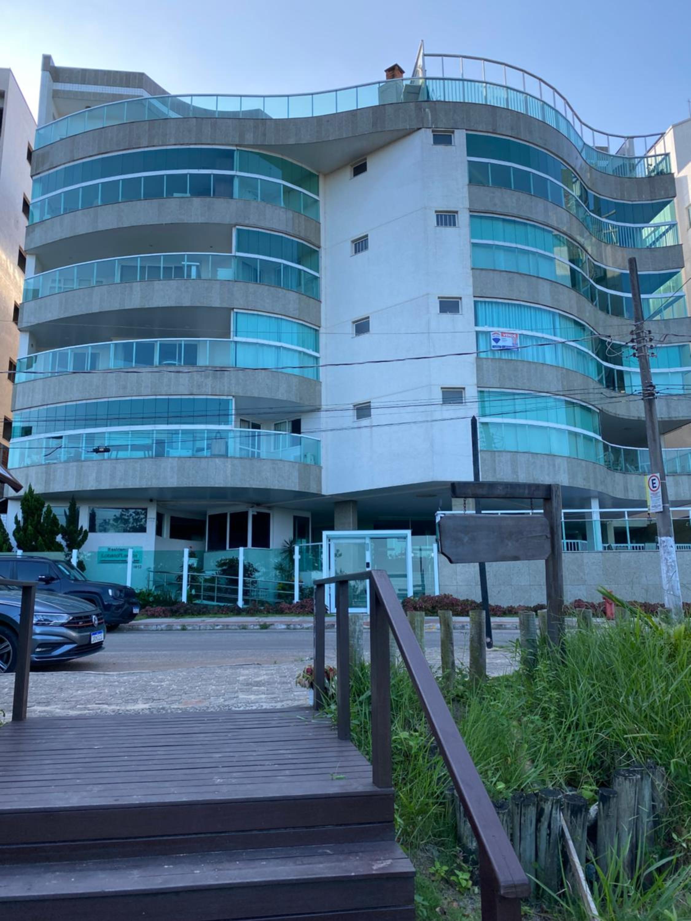 Bacutia, prédio frente ao mar!