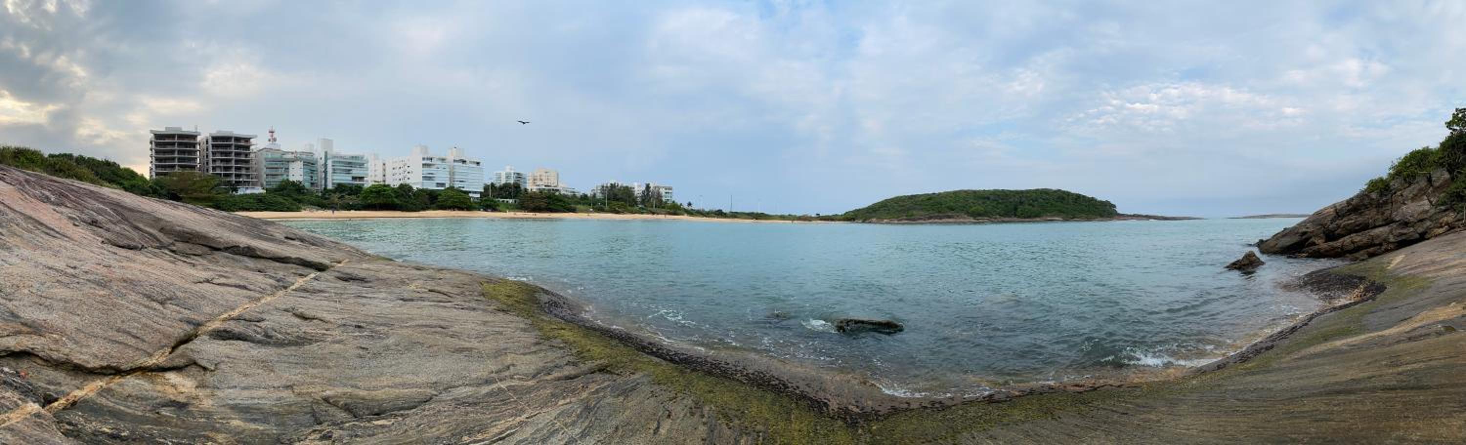 Bacutia, prédio frente ao mar!