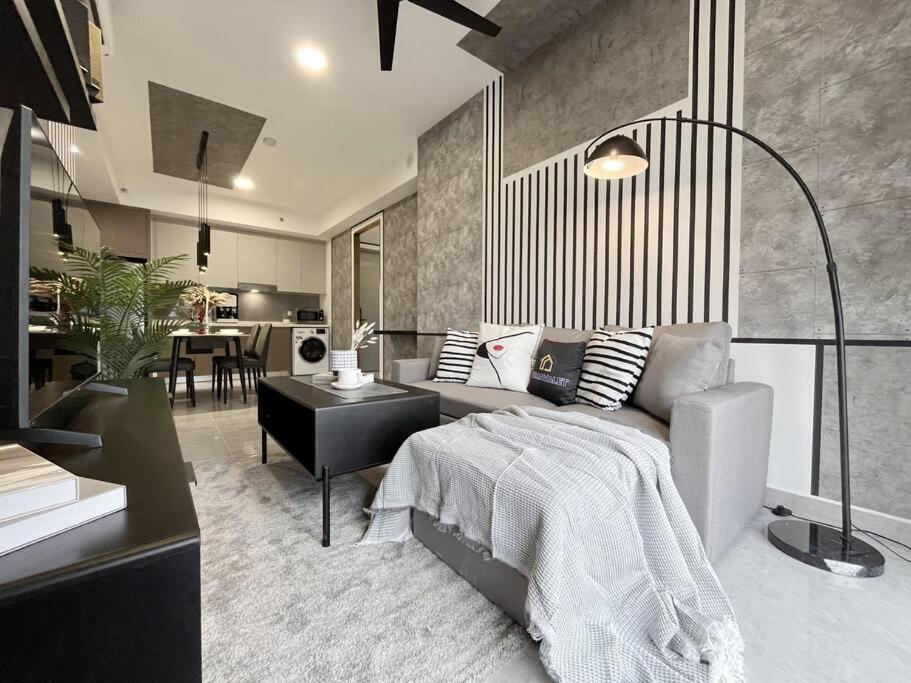 Lavish 2BR Agile Bukit Bintang By RumaBnB