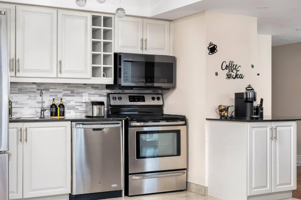 Centrally located 2 Bd 2 Bth with Parking