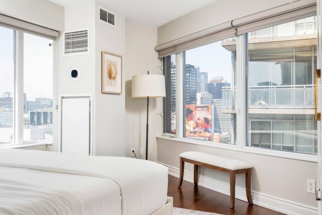 Centrally located 2 Bd 2 Bth with Parking