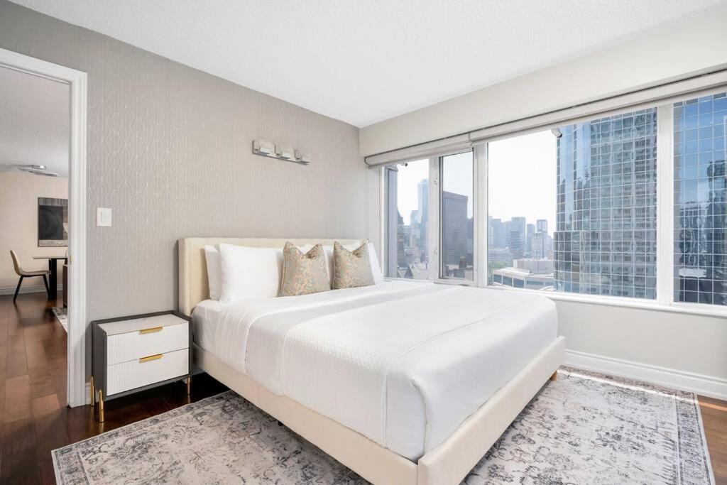 Centrally located 2 Bd 2 Bth with Parking
