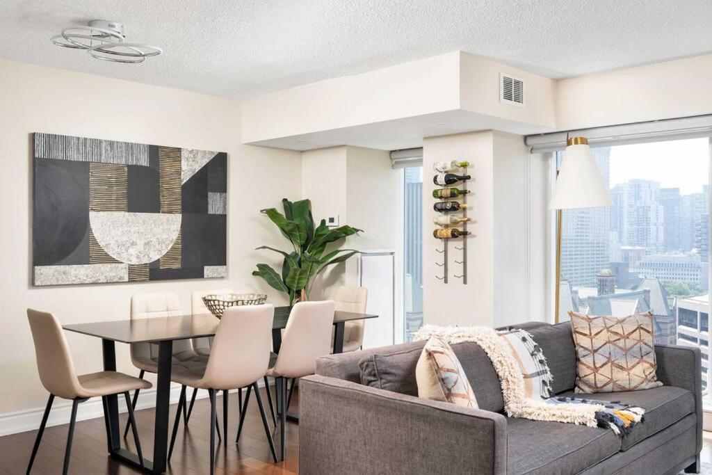 Centrally located 2 Bd 2 Bth with Parking