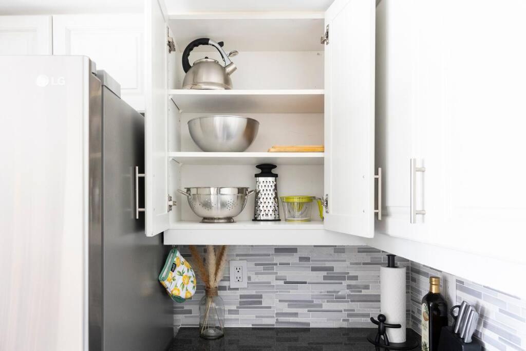 Centrally located 2 Bd 2 Bth with Parking