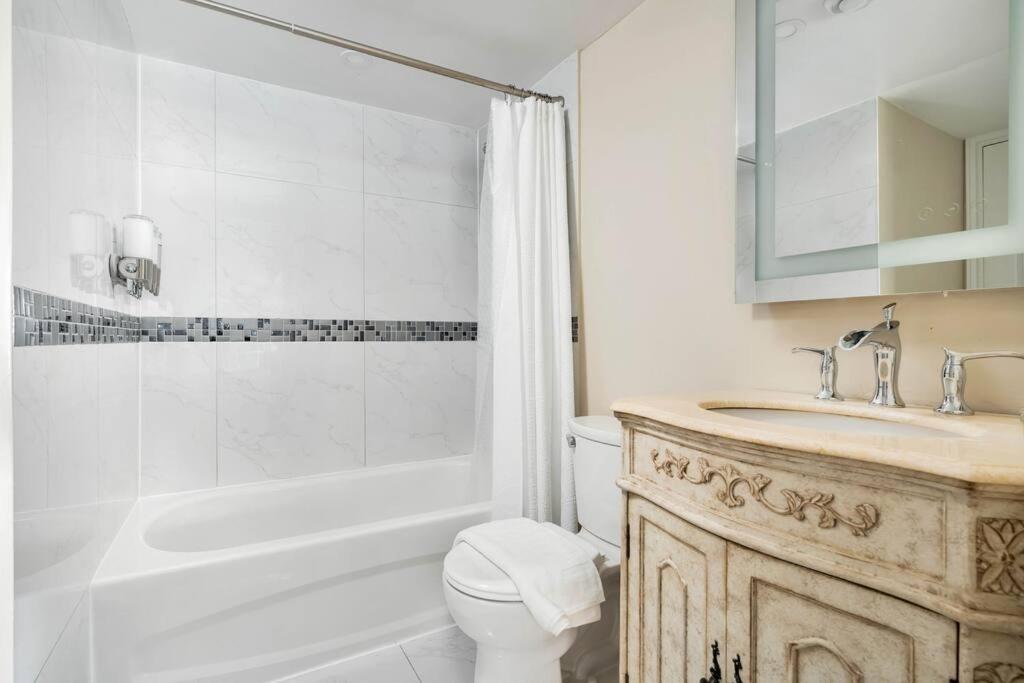 Centrally located 2 Bd 2 Bth with Parking