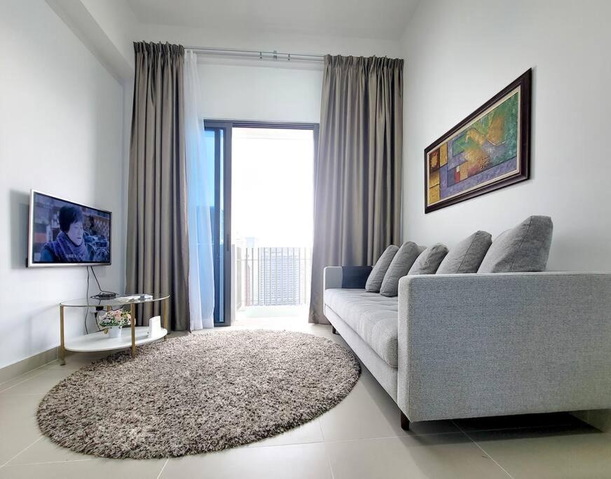 COL25A KL Tower Balcony 1Bedroom & Infinity Pool KLCC View