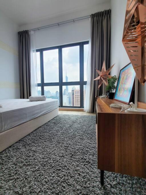 COL25A KL Tower Balcony 1Bedroom & Infinity Pool KLCC View