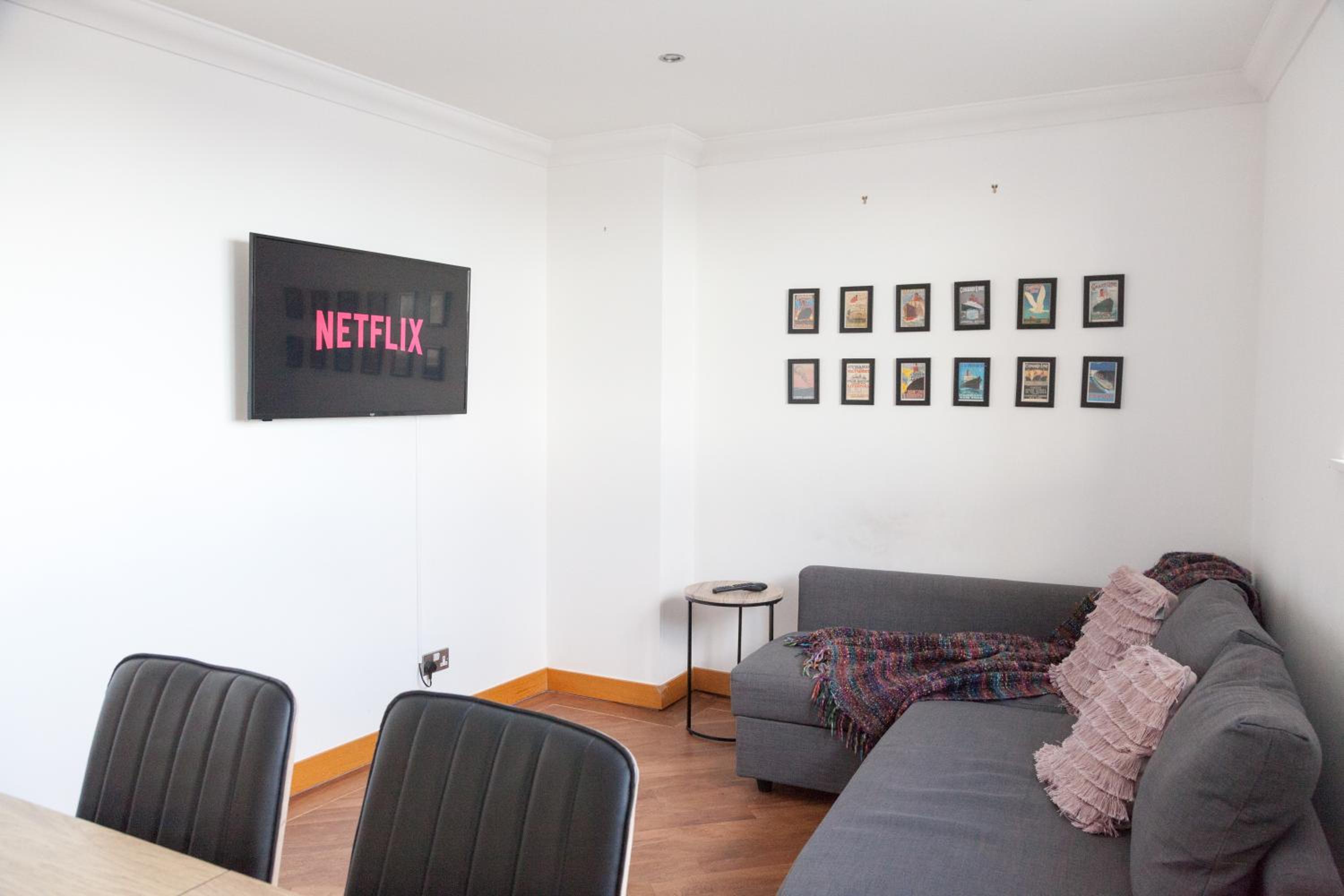 Weekly & Monthly stays in Penthouse for Contractors or Leisure Single or Superking beds available