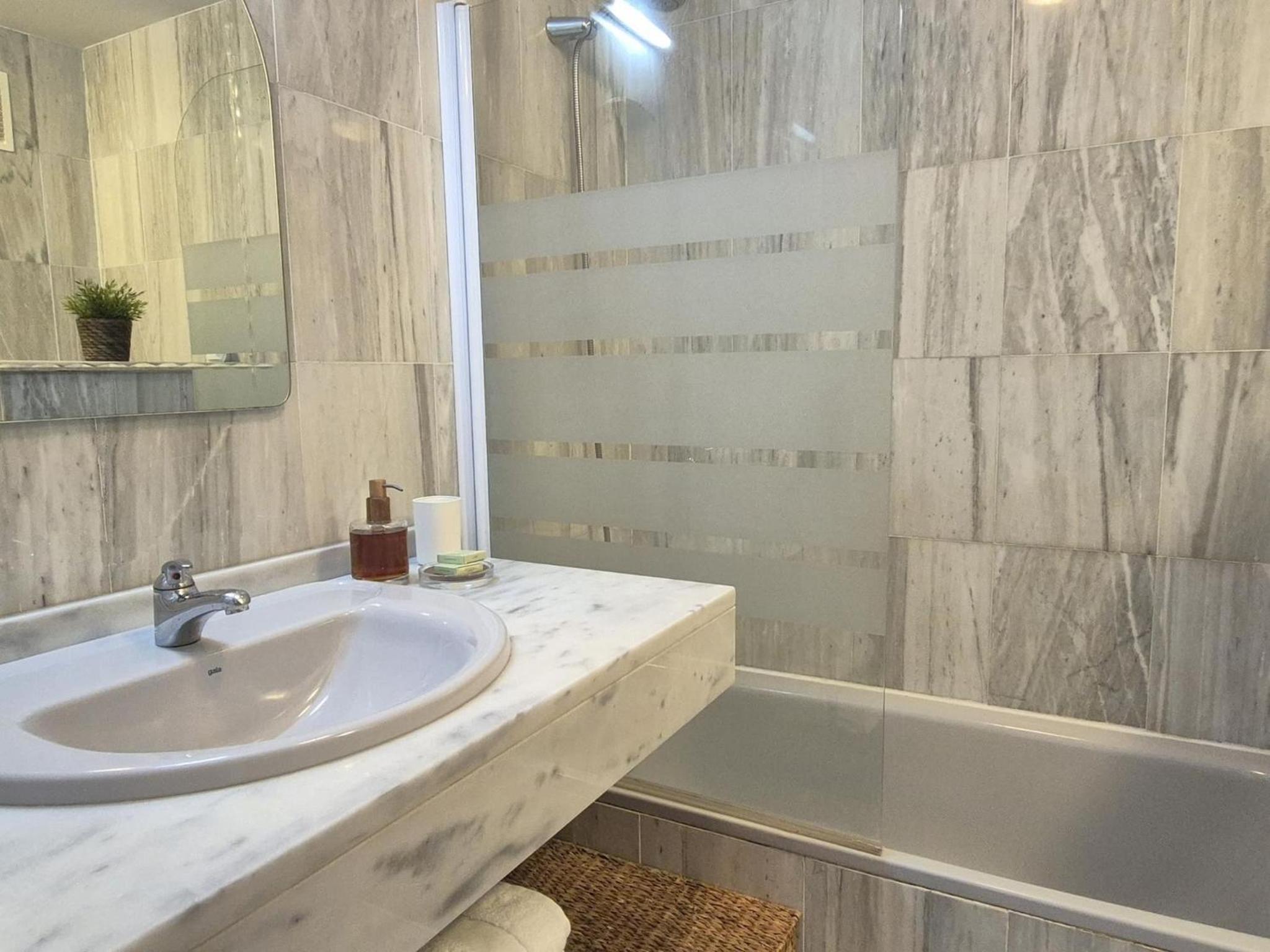 Marbella Vacations - Apartamento en zona Cabopino - Property Image 38