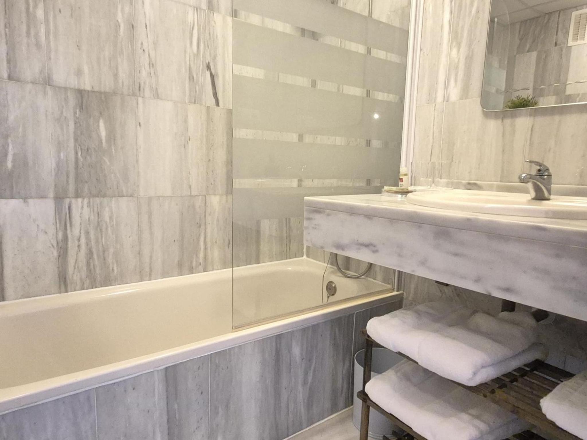 Marbella Vacations - Apartamento en zona Cabopino - Property Image 3