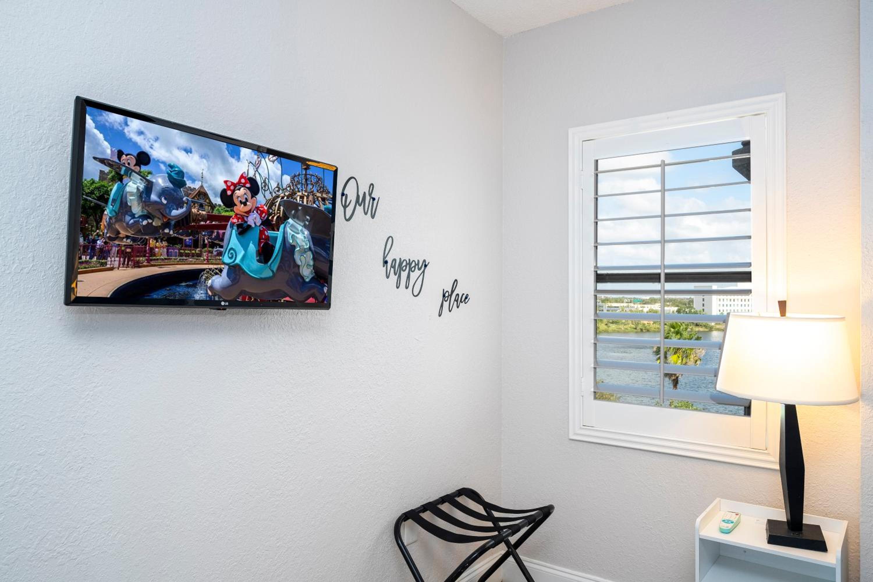 Lakeview 2 suites 6 min to New EPIC Universe