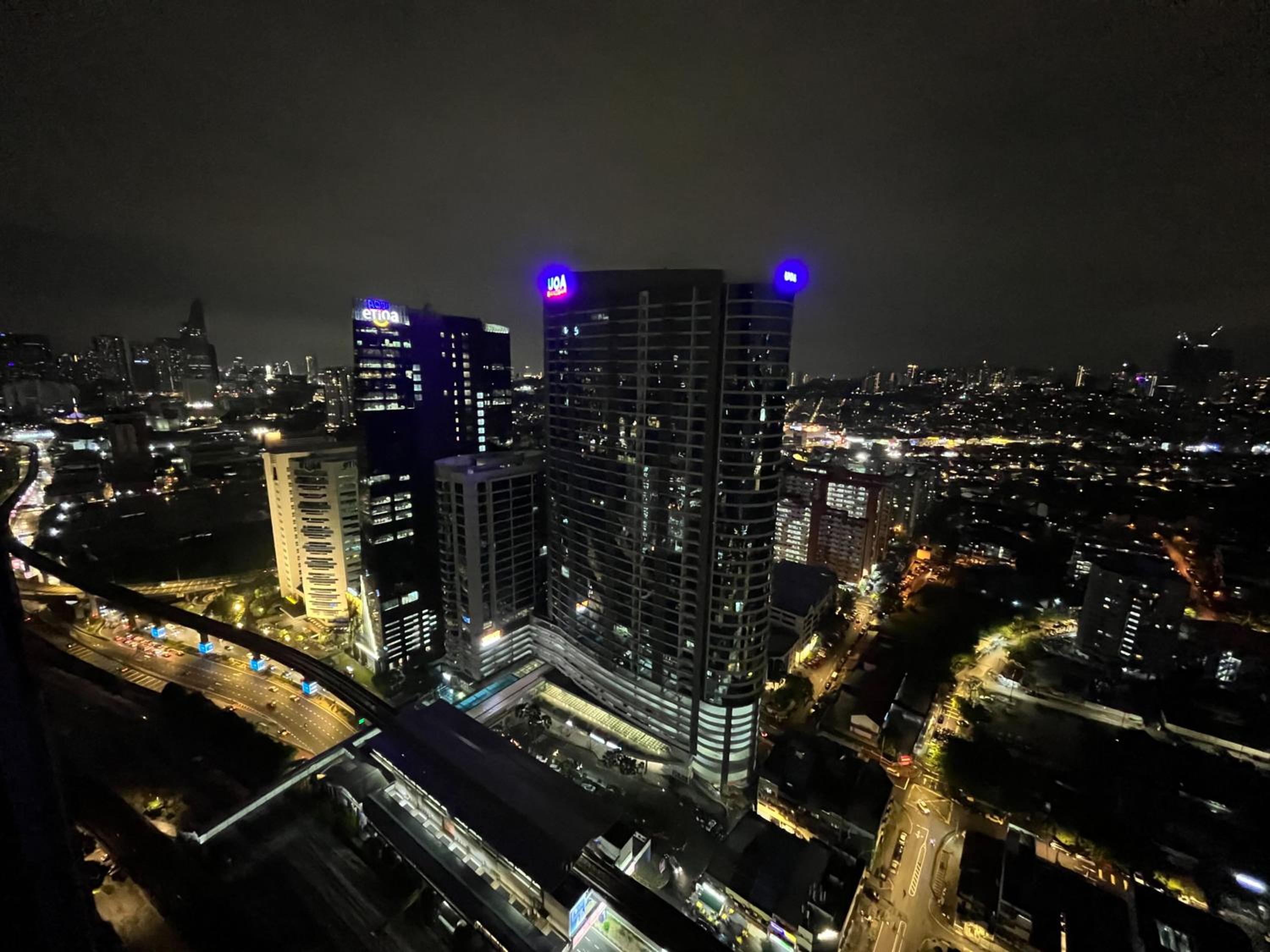 Four Season Suite - The Establishment Bangsar by Parallel Airbnb