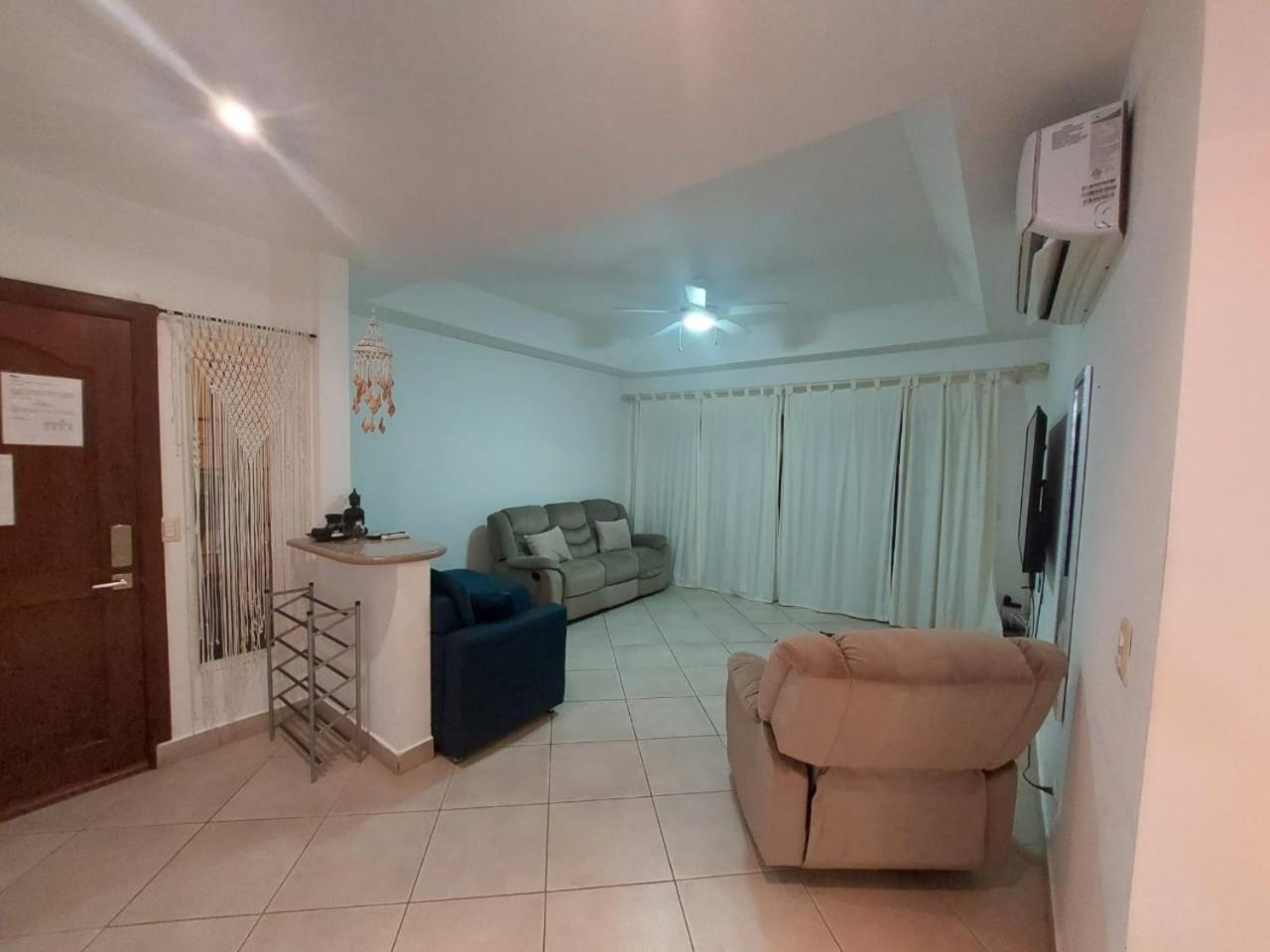VillaLore piscina exclusiva BBQ AC max 11 personas 5min playas