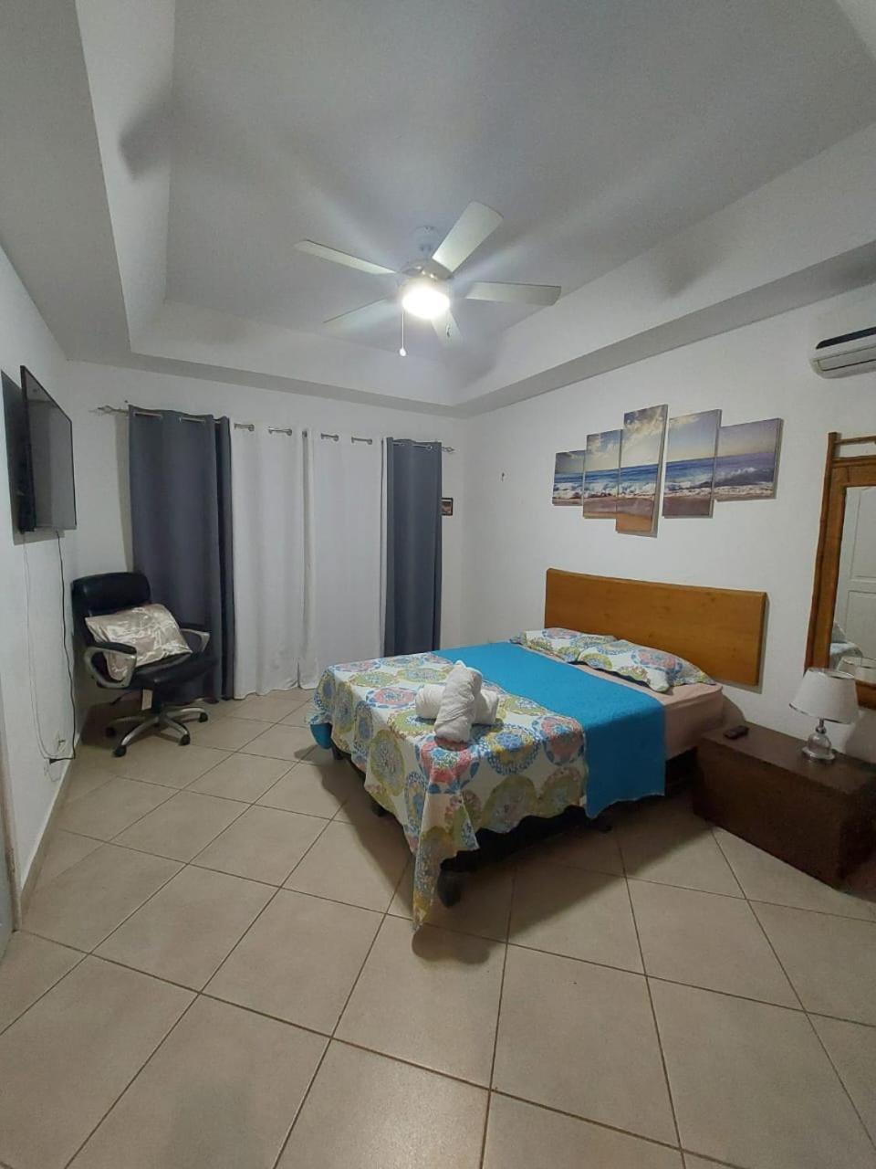 VillaLore piscina exclusiva BBQ AC max 11 personas 5min playas