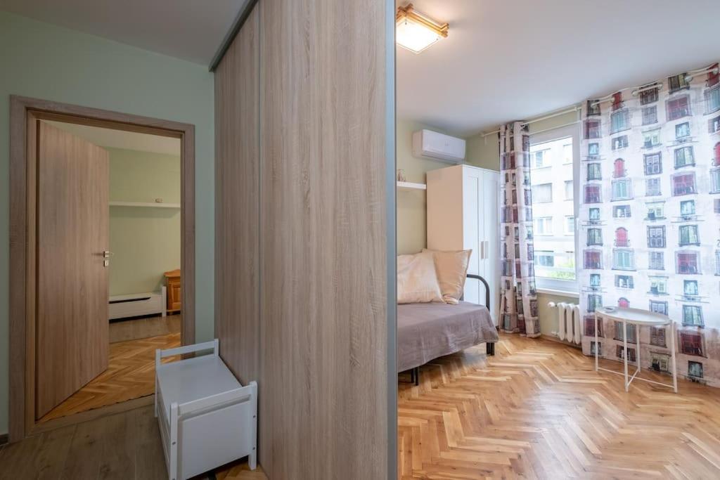 2BDR 2Bath freePARKING near NDK